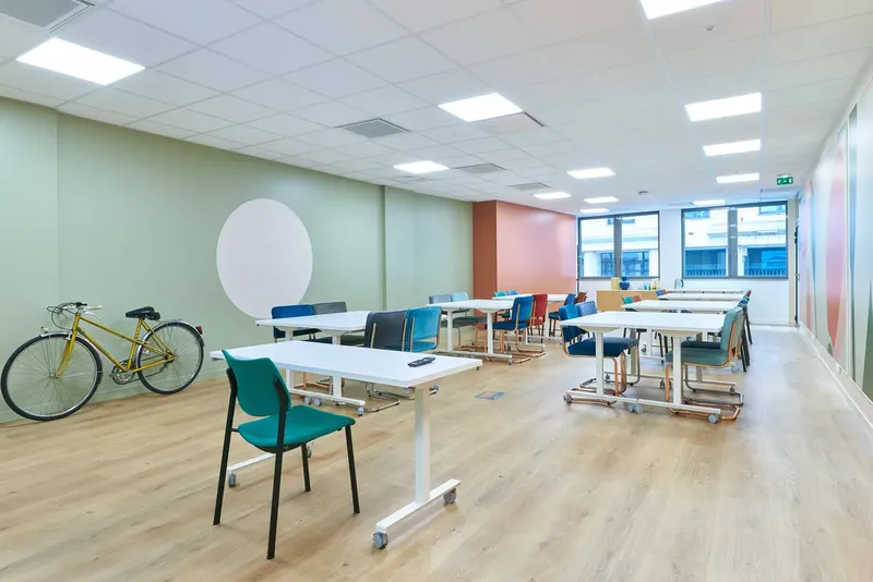DESKEO PARIS SOPI: espace de coworking à Paris 9: Photo des locaux, adresse, horaires et tarifs pour réserver un espace de travail DESKEO PARIS SOPI: espace de coworking à Paris 9: Photo des locaux, adresse, horaires et tarifs pour réserver un espace de travail
