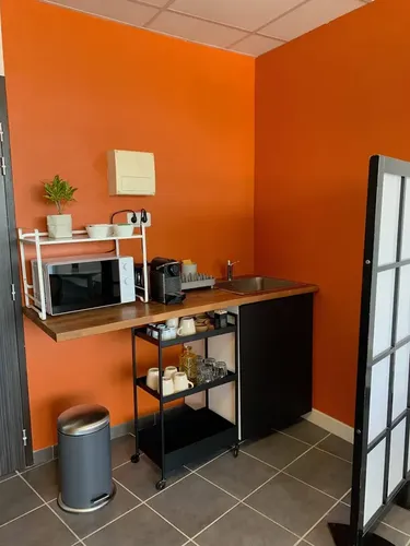 ESPACE ARCHE AUBE ROUGE: espace de coworking à Castelnau Le Lez: Photo des locaux, adresse, horaires et tarifs pour réserver un espace de travail