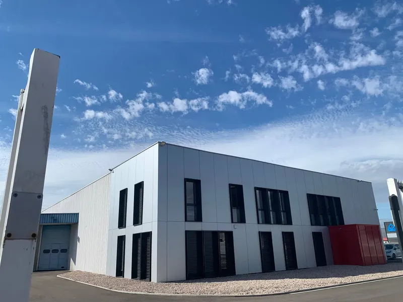 ESPACE COMLA: espace de coworking à Illkirch Graffenstaden: Photo des locaux, adresse, horaires et tarifs pour réserver un espace de travail