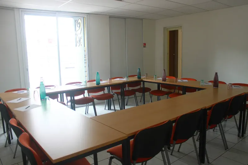 ESPACE TROIS TIERS: espace de coworking à Bordeaux: Photo des locaux, adresse, horaires et tarifs pour réserver un espace de travail ESPACE TROIS TIERS: espace de coworking à Bordeaux: Photo des locaux, adresse, horaires et tarifs pour réserver un espace de travail
