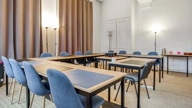 EURO DOM: espace de coworking à Paris 1: Photo des locaux, adresse, horaires et tarifs pour réserver un espace de travail EURO DOM: espace de coworking à Paris 1: Photo des locaux, adresse, horaires et tarifs pour réserver un espace de travail