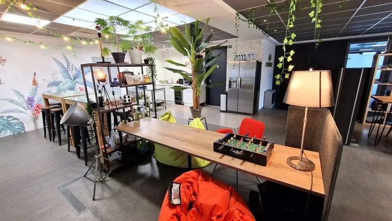 FOUNDRY CREATIVE COWORKING: espace de coworking à Strasbourg: Photo des locaux, adresse, horaires et tarifs pour réserver un espace de travail FOUNDRY CREATIVE COWORKING: espace de coworking à Strasbourg: Photo des locaux, adresse, horaires et tarifs pour réserver un espace de travail