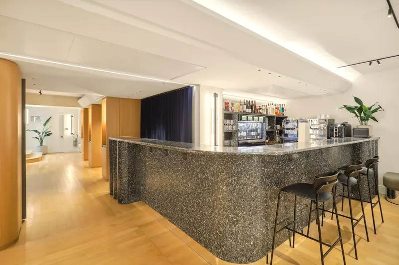 GUSTAVE COLLECTION OPERA: espace de coworking à Paris 2: Photo des locaux, adresse, horaires et tarifs pour réserver un espace de travail GUSTAVE COLLECTION OPERA: espace de coworking à Paris 2: Photo des locaux, adresse, horaires et tarifs pour réserver un espace de travail