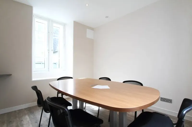 HOTEL DE L'EUROPE: espace de coworking à Morlaix: Photo des locaux, adresse, horaires et tarifs pour réserver un espace de travail HOTEL DE L'EUROPE: espace de coworking à Morlaix: Photo des locaux, adresse, horaires et tarifs pour réserver un espace de travail