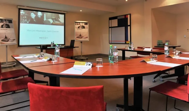 HOTEL EASYWORK MERCURE SAINT QUENTIN: espace de coworking à Maurepas: Photo des locaux, adresse, horaires et tarifs pour réserver un espace de travail HOTEL EASYWORK MERCURE SAINT QUENTIN: espace de coworking à Maurepas: Photo des locaux, adresse, horaires et tarifs pour réserver un espace de travail