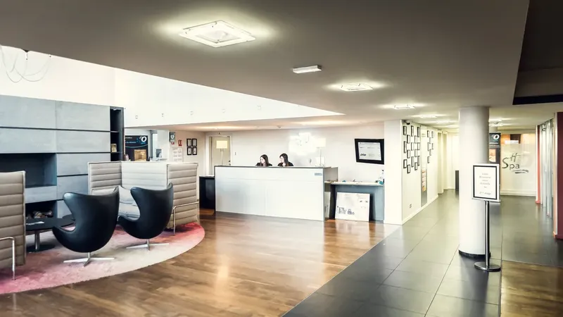 HOTEL HOLIDAY INN MULHOUSE: espace de coworking à Mulhouse: Photo des locaux, adresse, horaires et tarifs pour réserver un espace de travail HOTEL HOLIDAY INN MULHOUSE: espace de coworking à Mulhouse: Photo des locaux, adresse, horaires et tarifs pour réserver un espace de travail