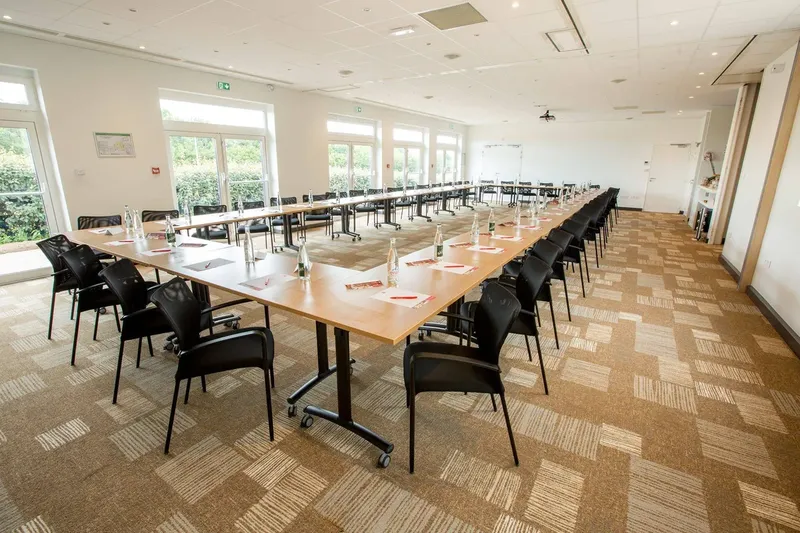 HOTEL IBIS CHERBOURG: espace de coworking à Cherbourg Octeville: Photo des locaux, adresse, horaires et tarifs pour réserver un espace de travail HOTEL IBIS CHERBOURG: espace de coworking à Cherbourg Octeville: Photo des locaux, adresse, horaires et tarifs pour réserver un espace de travail