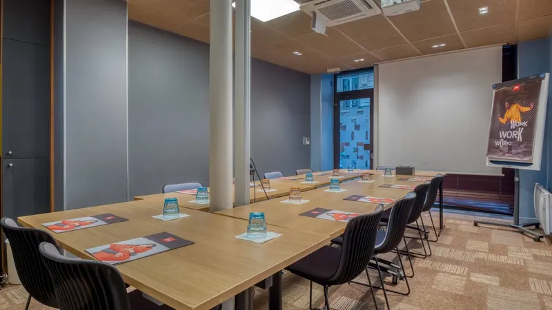 HOTEL IBIS PARIS GARE DE L'EST TGV: espace de coworking à Paris 10: Photo des locaux, adresse, horaires et tarifs pour réserver un espace de travail HOTEL IBIS PARIS GARE DE L'EST TGV: espace de coworking à Paris 10: Photo des locaux, adresse, horaires et tarifs pour réserver un espace de travail