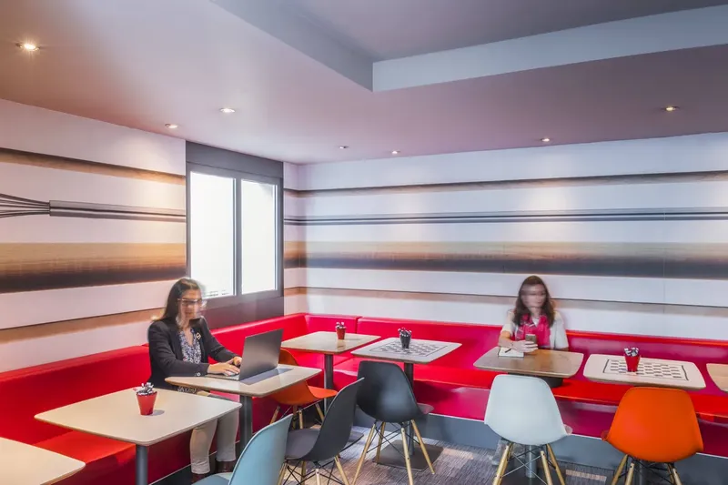 HOTEL IBIS PARIS GARE DE LYON LEDRU ROLLIN: espace de coworking à Paris 12: Photo des locaux, adresse, horaires et tarifs pour réserver un espace de travail