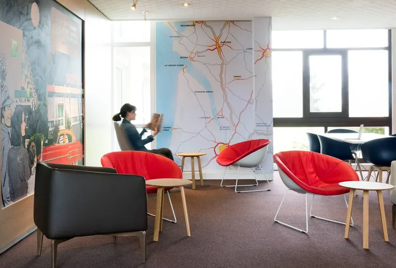 HOTEL IBIS STYLES ANGOULEME NORD: espace de coworking à Champniers: Photo des locaux, adresse, horaires et tarifs pour réserver un espace de travail HOTEL IBIS STYLES ANGOULEME NORD: espace de coworking à Champniers: Photo des locaux, adresse, horaires et tarifs pour réserver un espace de travail