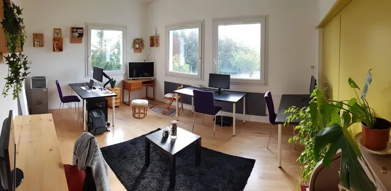 KOALA CAFE: espace de coworking à Courdimanche: Photo des locaux, adresse, horaires et tarifs pour réserver un espace de travail