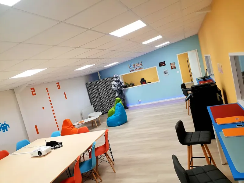 KREATIF: espace de coworking à Saint Julien De Concelles: Photo des locaux, adresse, horaires et tarifs pour réserver un espace de travail KREATIF: espace de coworking à Saint Julien De Concelles: Photo des locaux, adresse, horaires et tarifs pour réserver un espace de travail