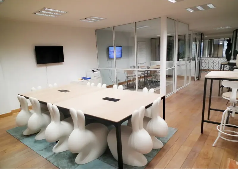 L'ATELIER SAINT MARTIN: espace de coworking à Paris 3: Photo des locaux, adresse, horaires et tarifs pour réserver un espace de travail L'ATELIER SAINT MARTIN: espace de coworking à Paris 3: Photo des locaux, adresse, horaires et tarifs pour réserver un espace de travail