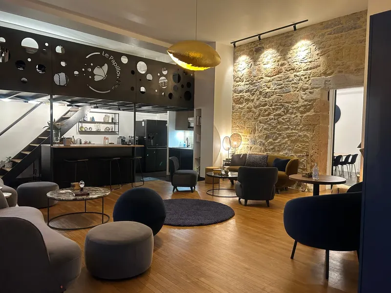 LE PAPILLON BLEU: lieu événementiel à Lyon 1: Photo des locaux, adresse, horaires et tarifs pour réserver un espace de travail LE PAPILLON BLEU: lieu événementiel à Lyon 1: Photo des locaux, adresse, horaires et tarifs pour réserver un espace de travail