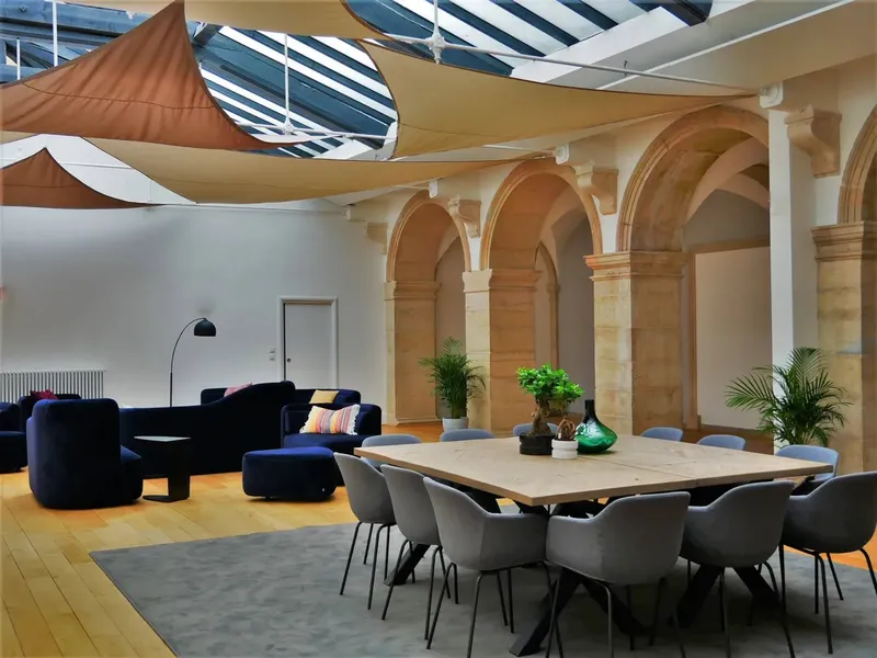 LES SALONS DU CLOITRE: lieu événementiel à Dijon: Photo des locaux, adresse, horaires et tarifs pour réserver un espace de travail LES SALONS DU CLOITRE: lieu événementiel à Dijon: Photo des locaux, adresse, horaires et tarifs pour réserver un espace de travail
