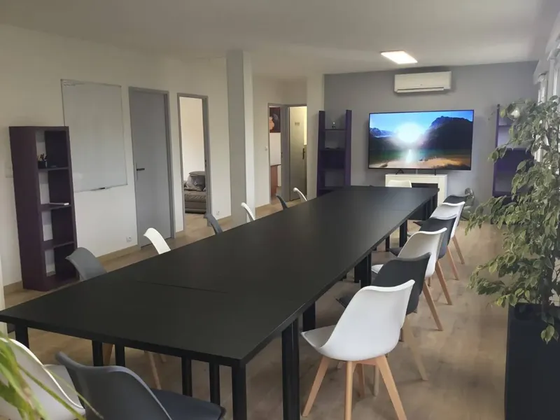 LIKE HOME: espace de coworking à Villers Lès Nancy: Photo des locaux, adresse, horaires et tarifs pour réserver un espace de travail LIKE HOME: espace de coworking à Villers Lès Nancy: Photo des locaux, adresse, horaires et tarifs pour réserver un espace de travail