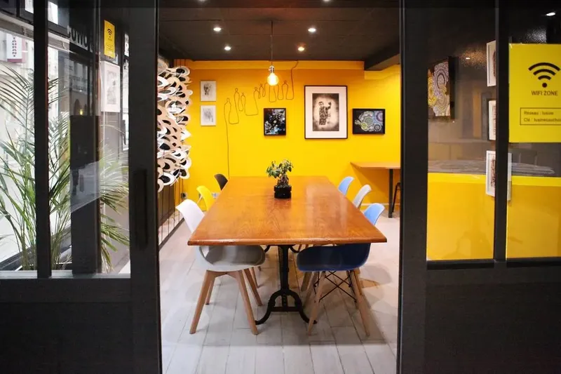 L'USINE CAFE COWORKING: espace de coworking à Rouen: Photo des locaux, adresse, horaires et tarifs pour réserver un espace de travail L'USINE CAFE COWORKING: espace de coworking à Rouen: Photo des locaux, adresse, horaires et tarifs pour réserver un espace de travail
