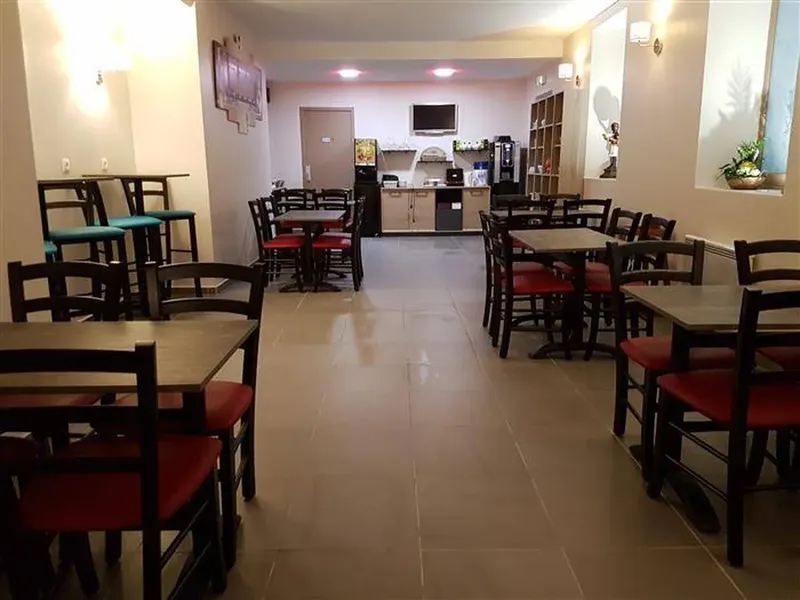 NEVERS HOTEL: espace de coworking à Nevers: Photo des locaux, adresse, horaires et tarifs pour réserver un espace de travail NEVERS HOTEL: espace de coworking à Nevers: Photo des locaux, adresse, horaires et tarifs pour réserver un espace de travail