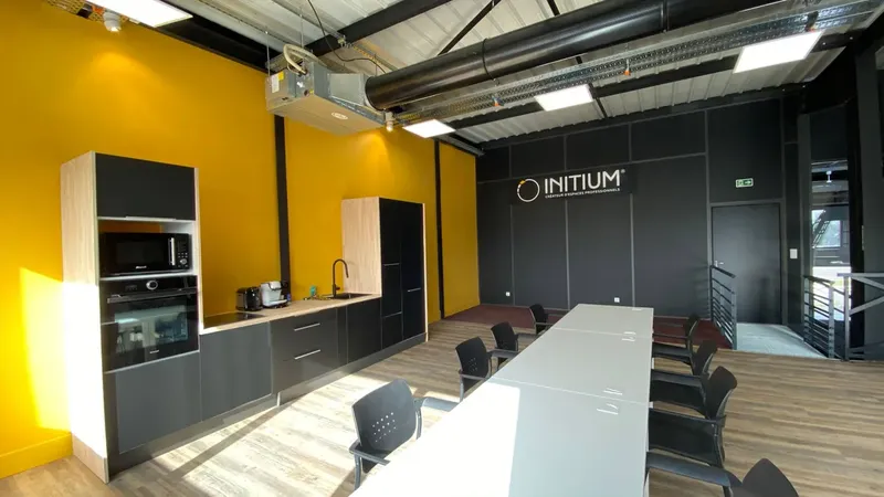 NEW WORK'IN CHAMBERY: espace de coworking à Sainte Hélène Du Lac: Photo des locaux, adresse, horaires et tarifs pour réserver un espace de travail