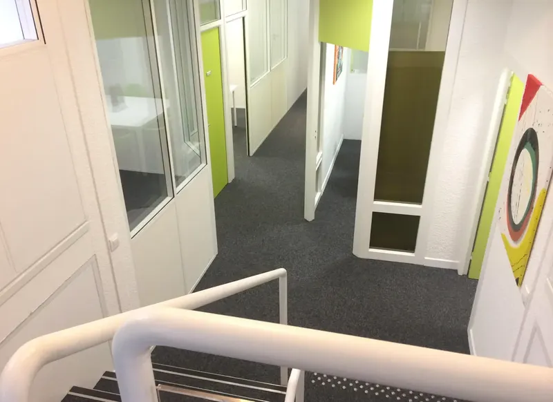 REGGAD DENFERT ROCHEREAU: espace de coworking à Grenoble: Photo des locaux, adresse, horaires et tarifs pour réserver un espace de travail