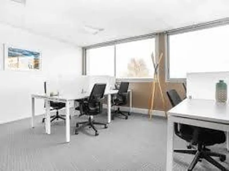 REGUS BORDEAUX PLACE DES GRANDS HOMMES: espace de coworking à Bordeaux: Photo des locaux, adresse, horaires et tarifs pour réserver un espace de travail REGUS BORDEAUX PLACE DES GRANDS HOMMES: espace de coworking à Bordeaux: Photo des locaux, adresse, horaires et tarifs pour réserver un espace de travail