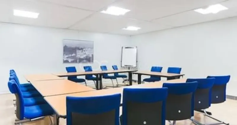 REGUS STRASBOURG TOUR EUROPE: espace de coworking à Strasbourg: Photo des locaux, adresse, horaires et tarifs pour réserver un espace de travail