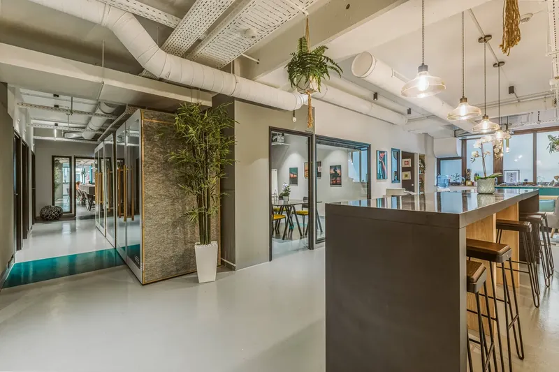 THE OFFICE MONACO: espace de coworking à Monaco: Photo des locaux, adresse, horaires et tarifs pour réserver un espace de travail THE OFFICE MONACO: espace de coworking à Monaco: Photo des locaux, adresse, horaires et tarifs pour réserver un espace de travail
