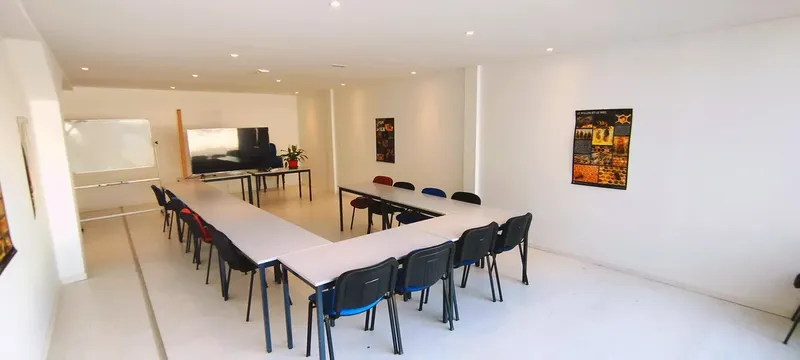 VENDEE RUCHES: lieu événementiel à La Roche Sur Yon: Photo des locaux, adresse, horaires et tarifs pour réserver un espace de travail VENDEE RUCHES: lieu événementiel à La Roche Sur Yon: Photo des locaux, adresse, horaires et tarifs pour réserver un espace de travail