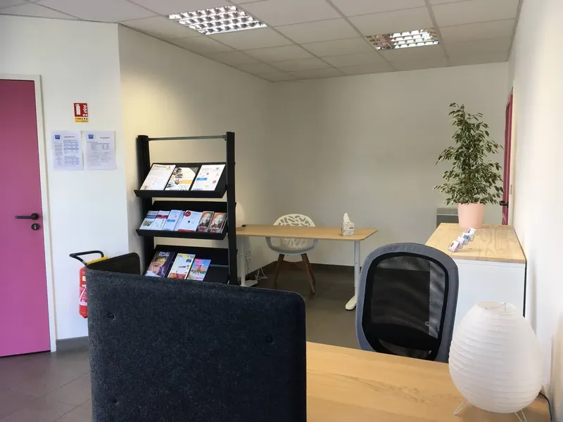 VOIEGO: espace de coworking à Montaigu: Photo des locaux, adresse, horaires et tarifs pour réserver un espace de travail VOIEGO: espace de coworking à Montaigu: Photo des locaux, adresse, horaires et tarifs pour réserver un espace de travail