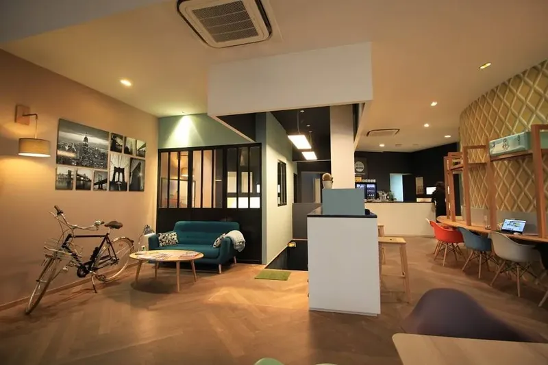 WIGI BORDEAUX CONDILLAC: espace de coworking à Bordeaux: Photo des locaux, adresse, horaires et tarifs pour réserver un espace de travail WIGI BORDEAUX CONDILLAC: espace de coworking à Bordeaux: Photo des locaux, adresse, horaires et tarifs pour réserver un espace de travail