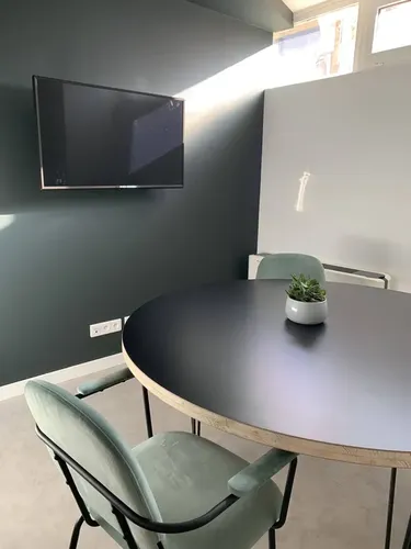 YANA PLACE: espace de coworking à Toulouse: Photo des locaux, adresse, horaires et tarifs pour réserver un espace de travail YANA PLACE: espace de coworking à Toulouse: Photo des locaux, adresse, horaires et tarifs pour réserver un espace de travail